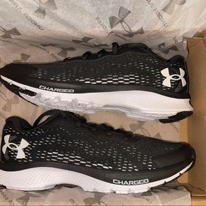 Under Armour Charged Bandit 7 (Boys)
